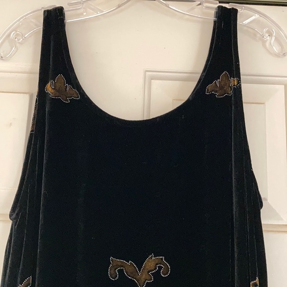 Velvet Dress - Picture 2 of 12